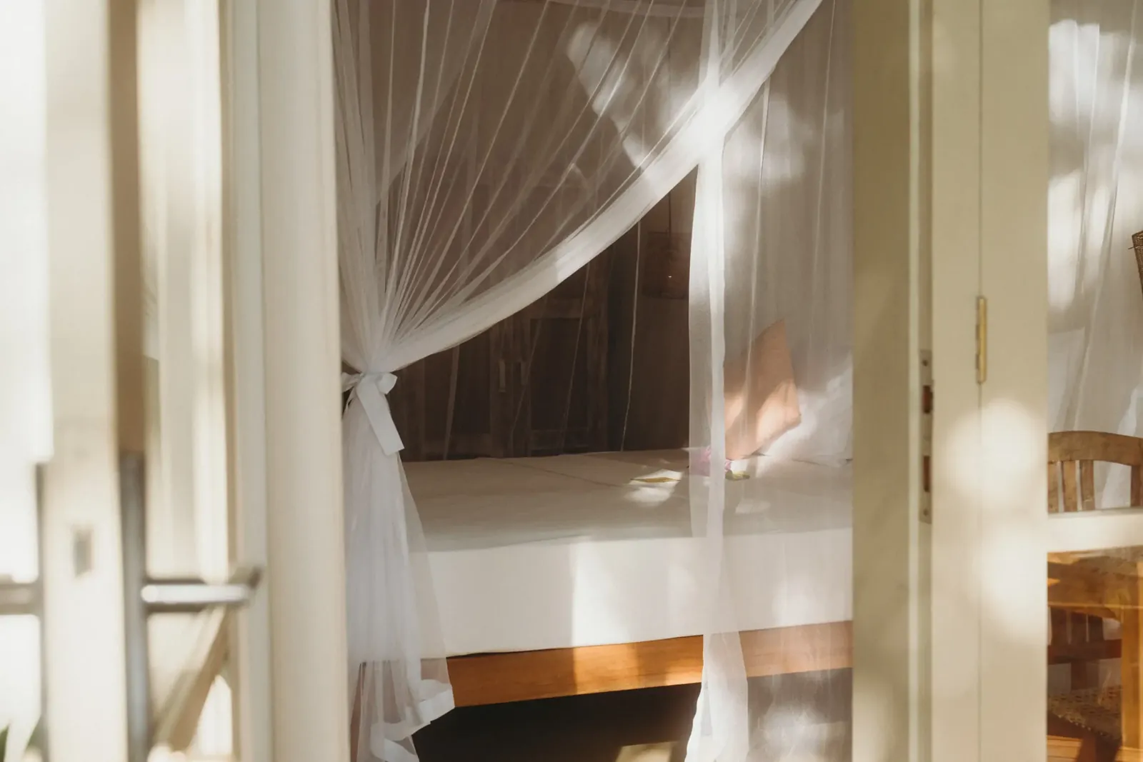 Private king-bed retreat suite at Lanka Yoga
